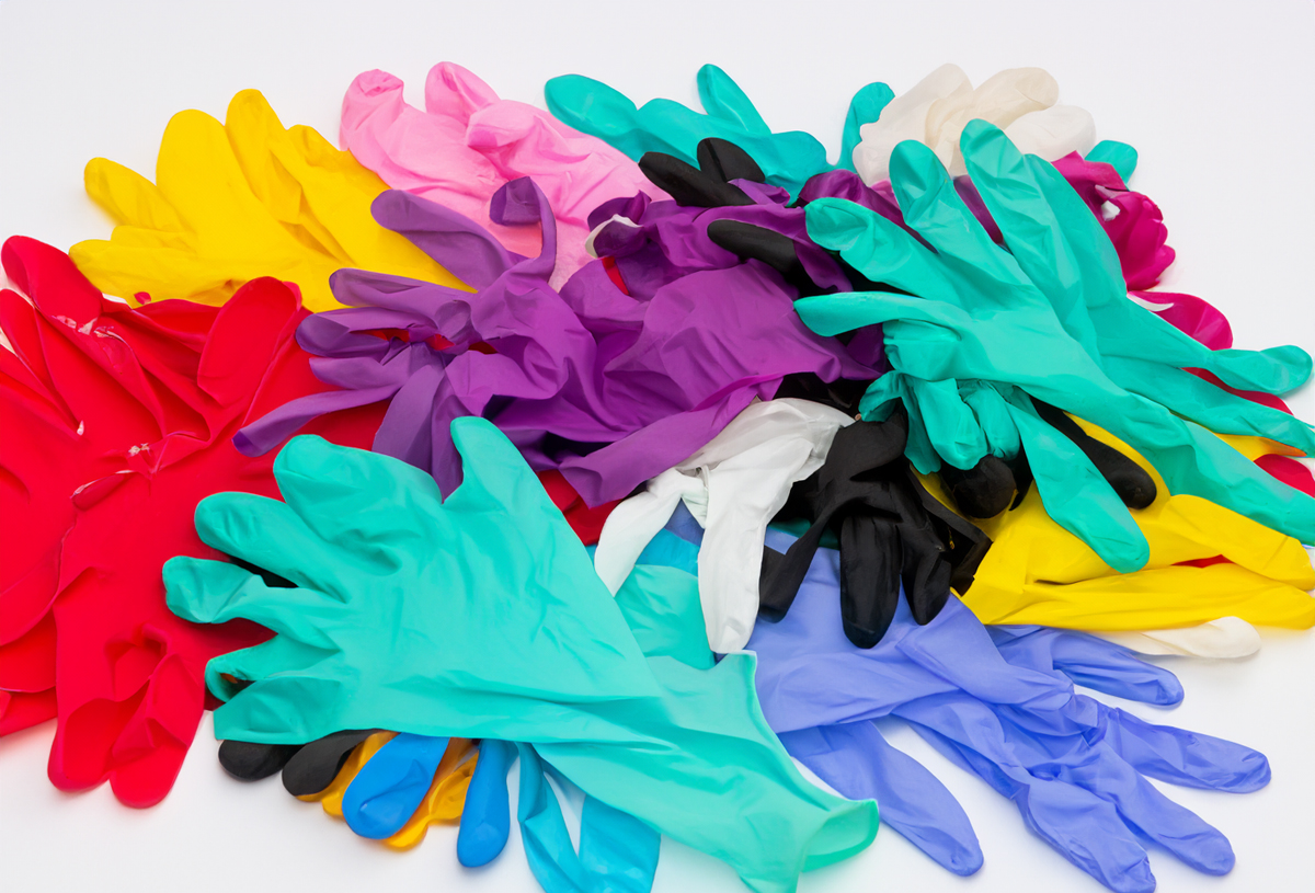 Which Gloves to Choose for Art Handling?